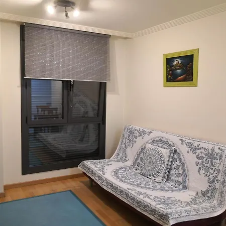 Chevere Naranja Apartamento Oviedo